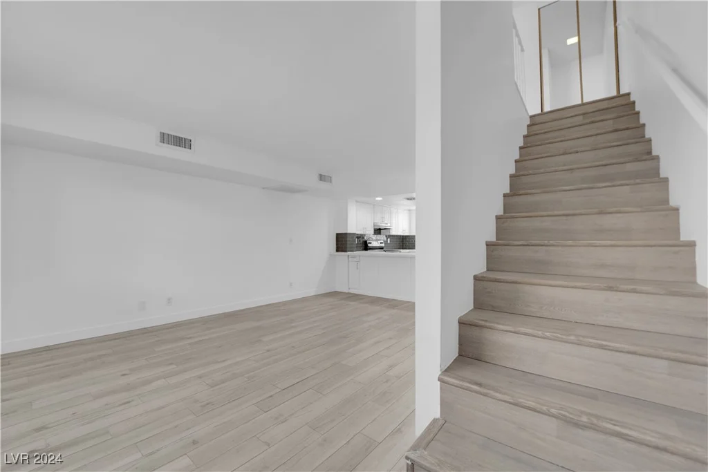 6263 Washington, Las Vegas, NV 89107