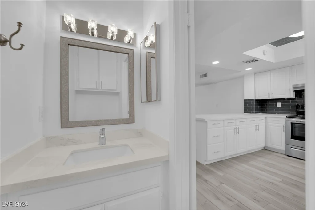 6263 Washington, Las Vegas, NV 89107