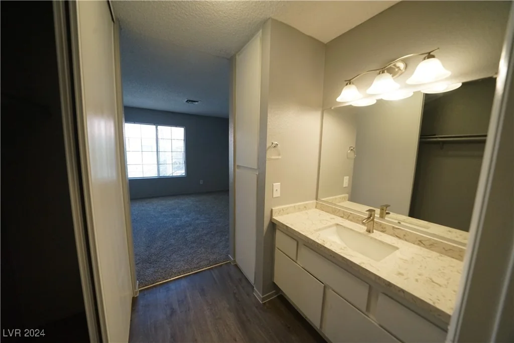 4878 Nara Vista, Las Vegas, NV 89103