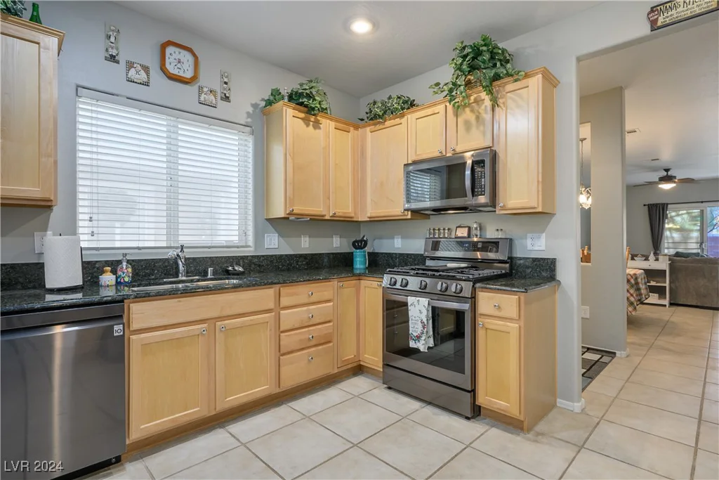 2429 Great Auk, North Las Vegas, NV 89084