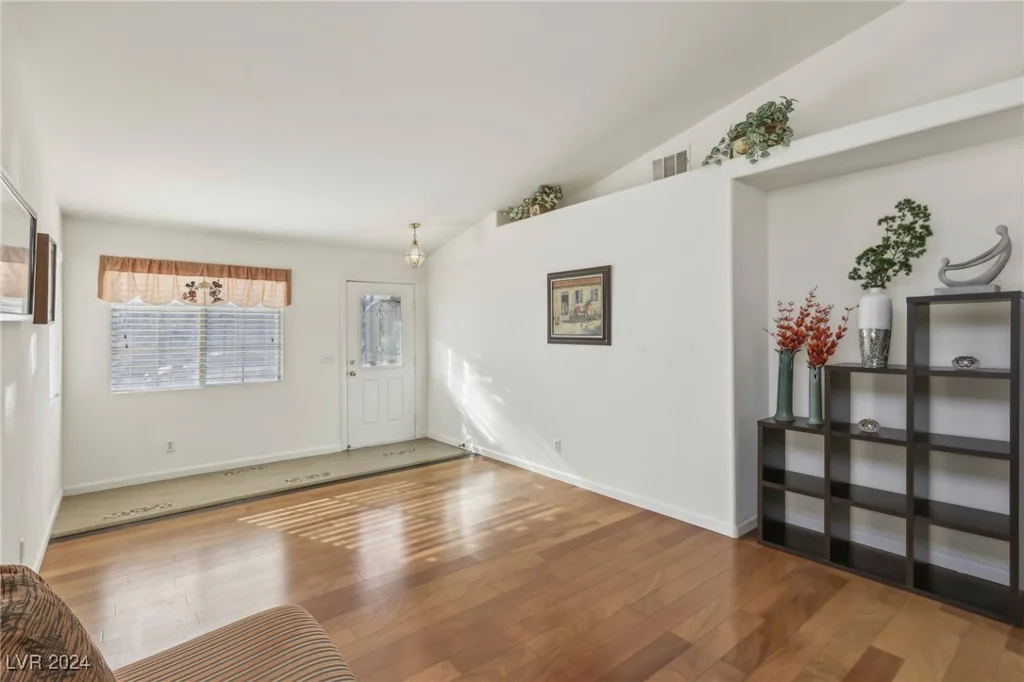 2112 Spanish Town, North Las Vegas, NV 89031