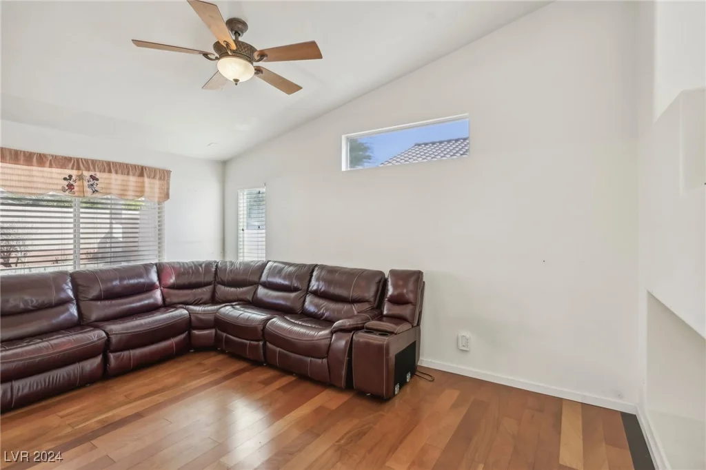 2112 Spanish Town, North Las Vegas, NV 89031