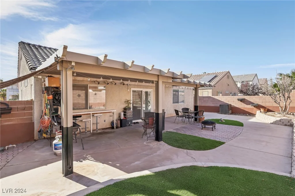 2112 Spanish Town, North Las Vegas, NV 89031