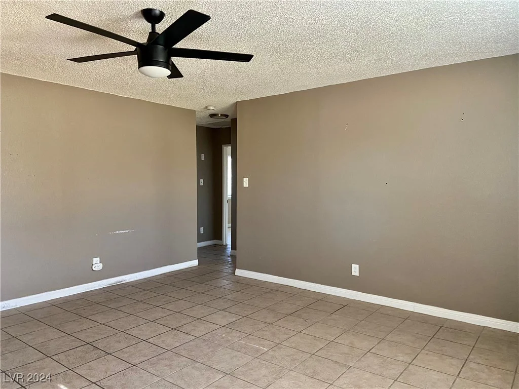 1661 D, Las Vegas, NV 89106