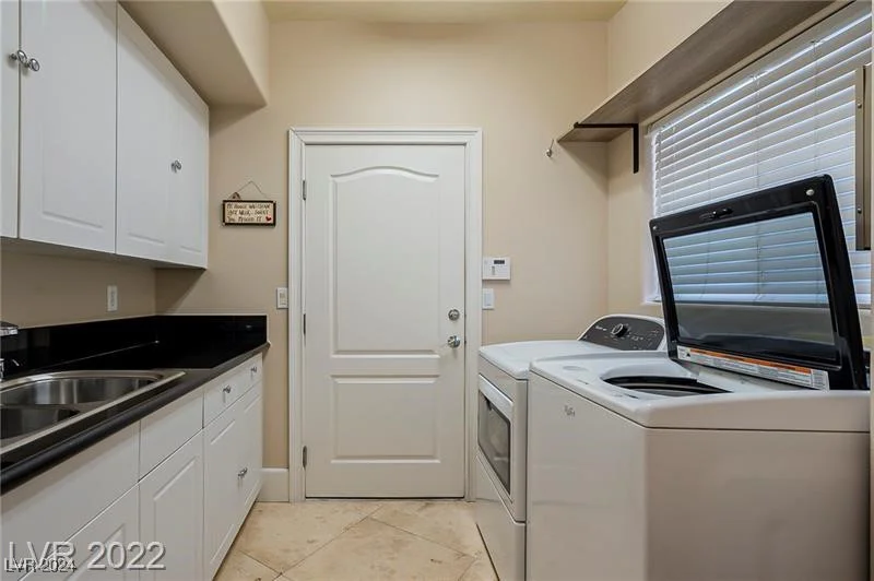 249 Eldorado, Las Vegas, NV 89123