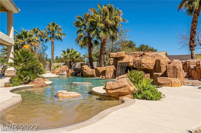 249 Eldorado, Las Vegas, NV 89123