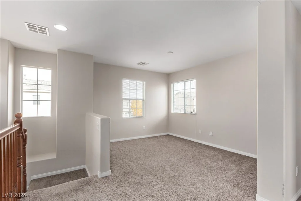8331 Lower Trailhead, Las Vegas, NV 89113