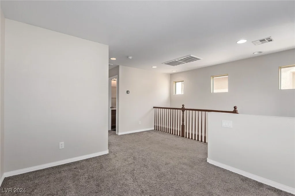 8331 Lower Trailhead, Las Vegas, NV 89113