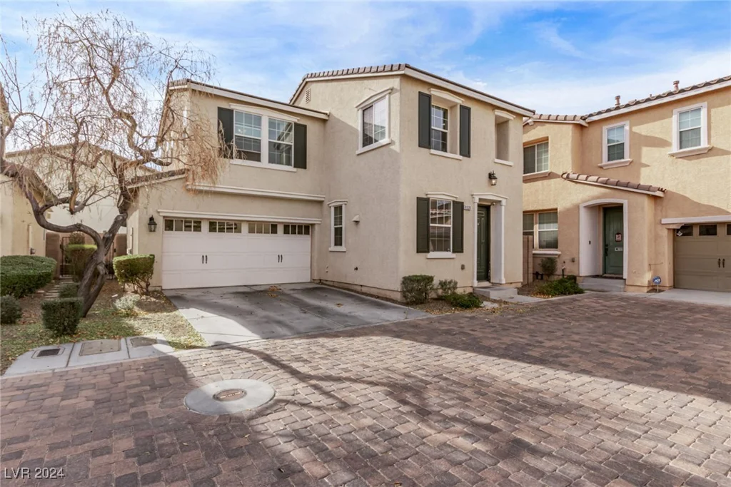 8331 Lower Trailhead, Las Vegas, NV 89113