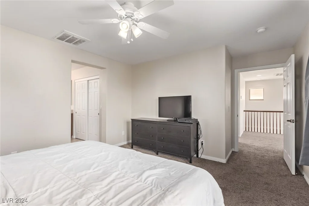 8331 Lower Trailhead, Las Vegas, NV 89113