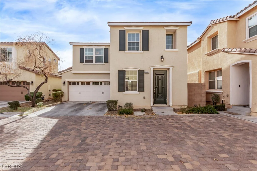 8331 Lower Trailhead, Las Vegas, NV 89113