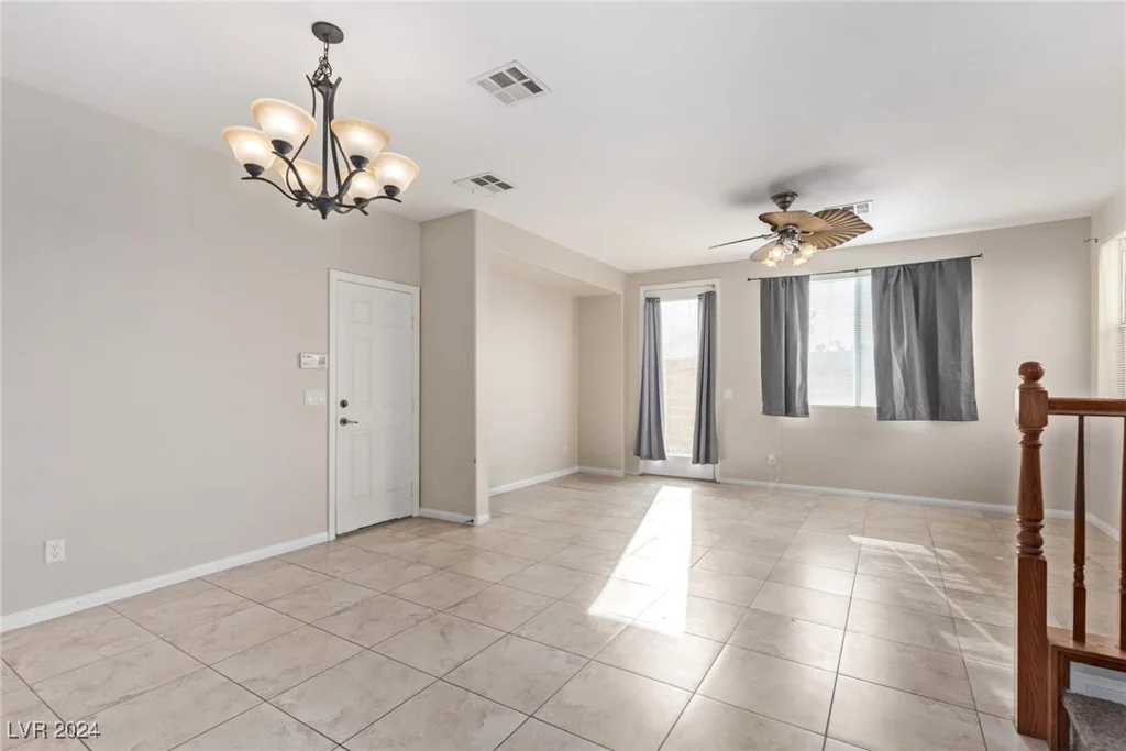 8331 Lower Trailhead, Las Vegas, NV 89113