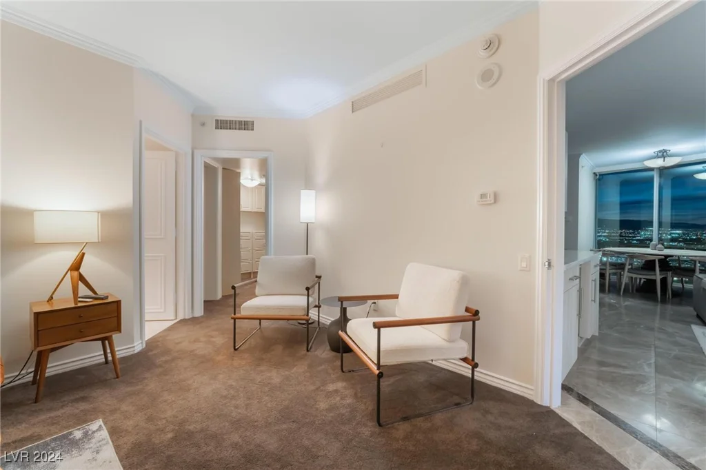 322 Karen, Las Vegas, NV 89109