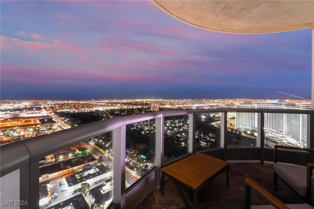 322 Karen, Las Vegas, NV 89109