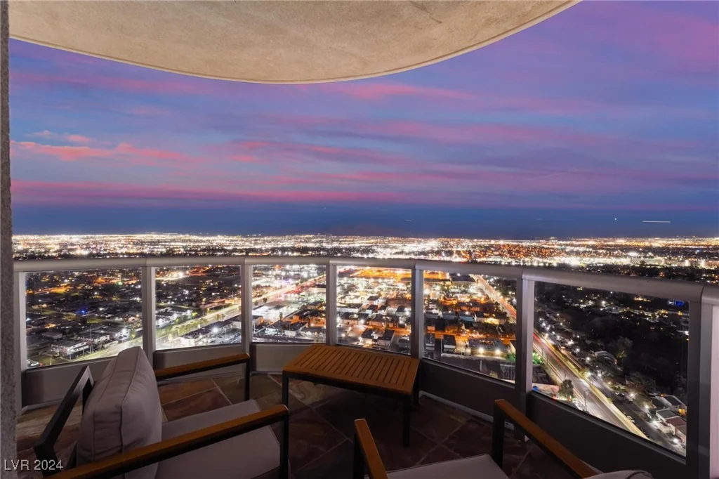 322 Karen, Las Vegas, NV 89109