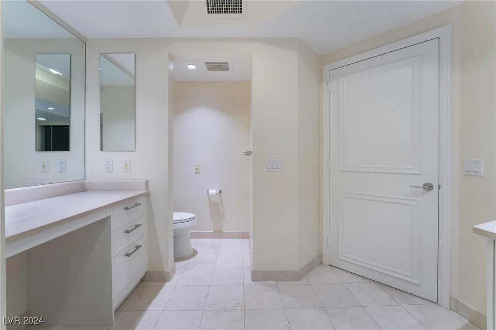 322 Karen, Las Vegas, NV 89109