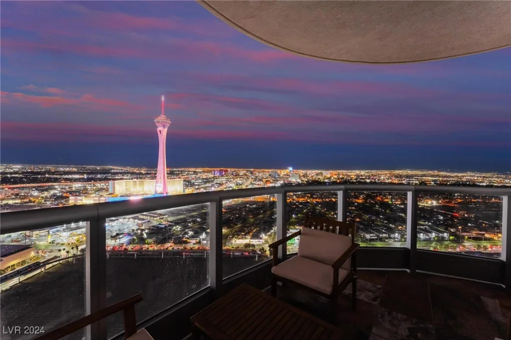 322 Karen, Las Vegas, NV 89109