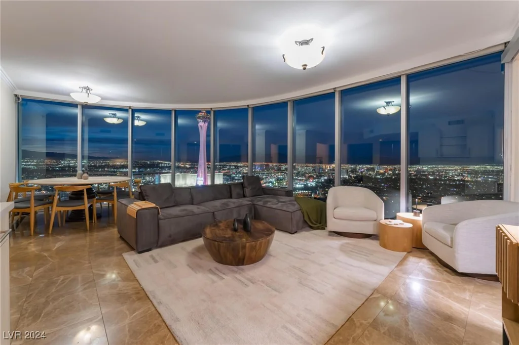 322 Karen, Las Vegas, NV 89109