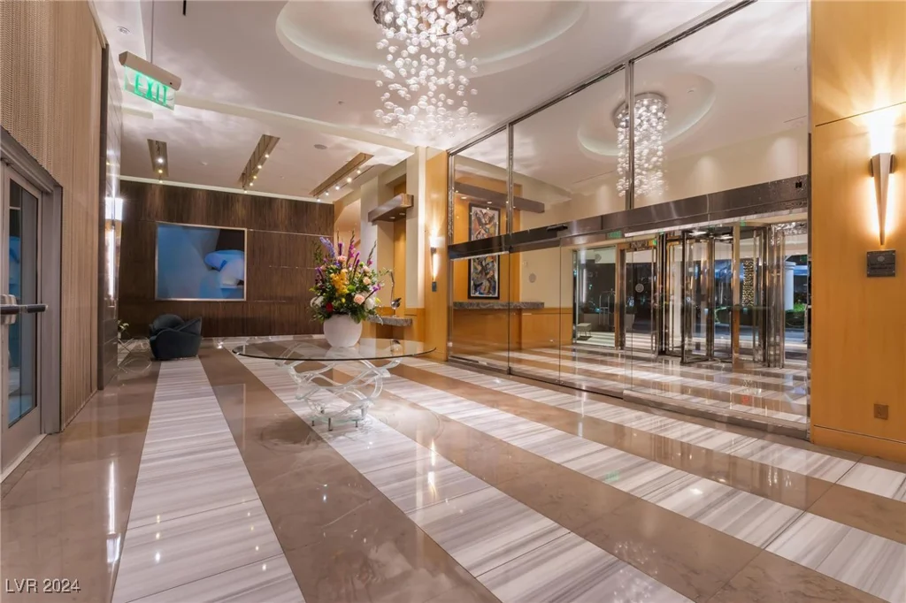 322 Karen, Las Vegas, NV 89109