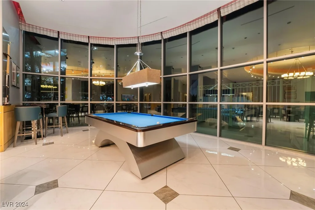 322 Karen, Las Vegas, NV 89109