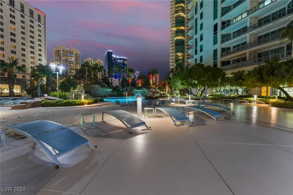 322 Karen, Las Vegas, NV 89109