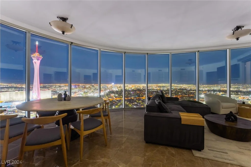 322 Karen, Las Vegas, NV 89109