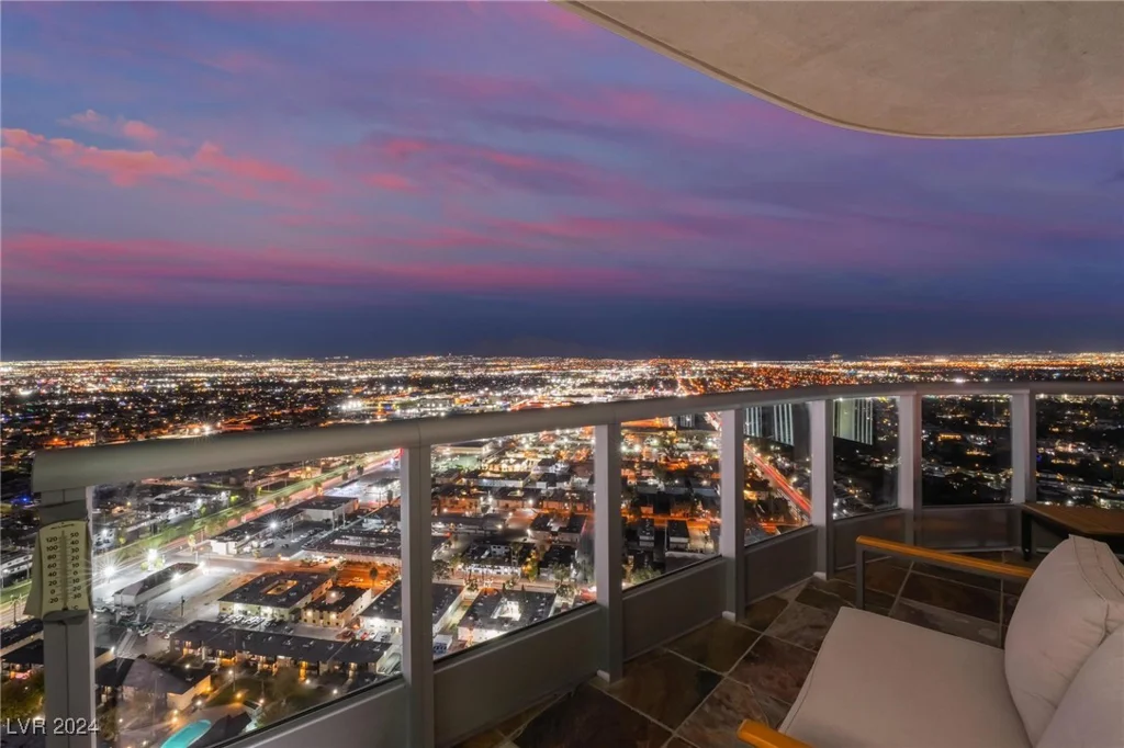 322 Karen, Las Vegas, NV 89109