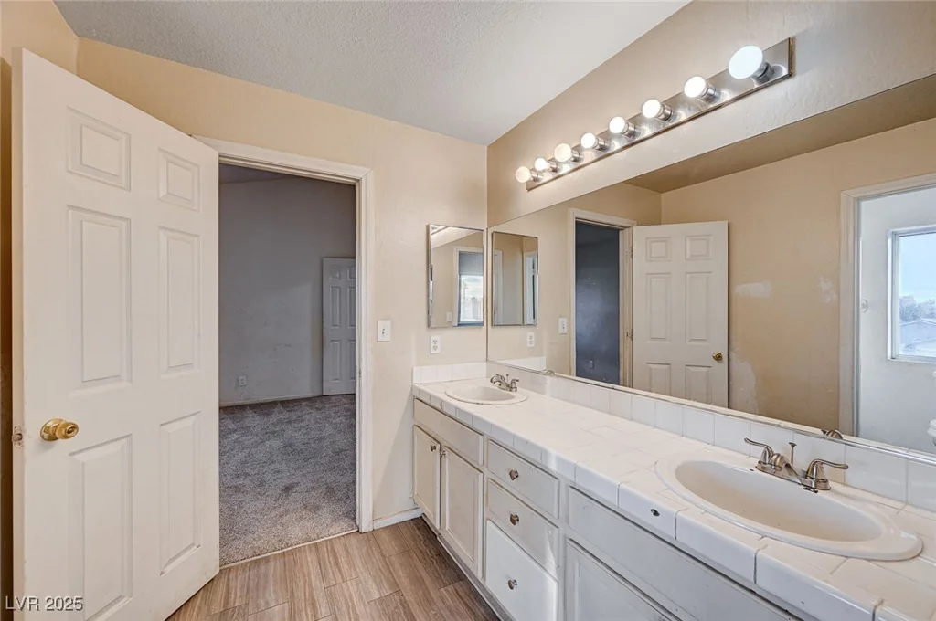 1565 Pasture, Las Vegas, NV 89110