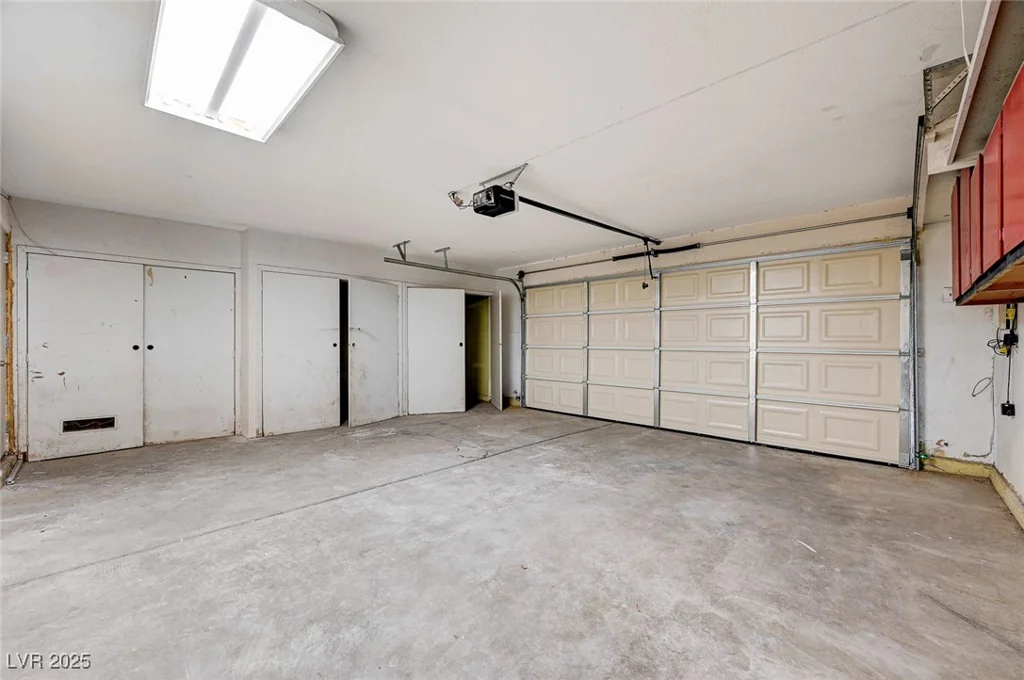 1565 Pasture, Las Vegas, NV 89110