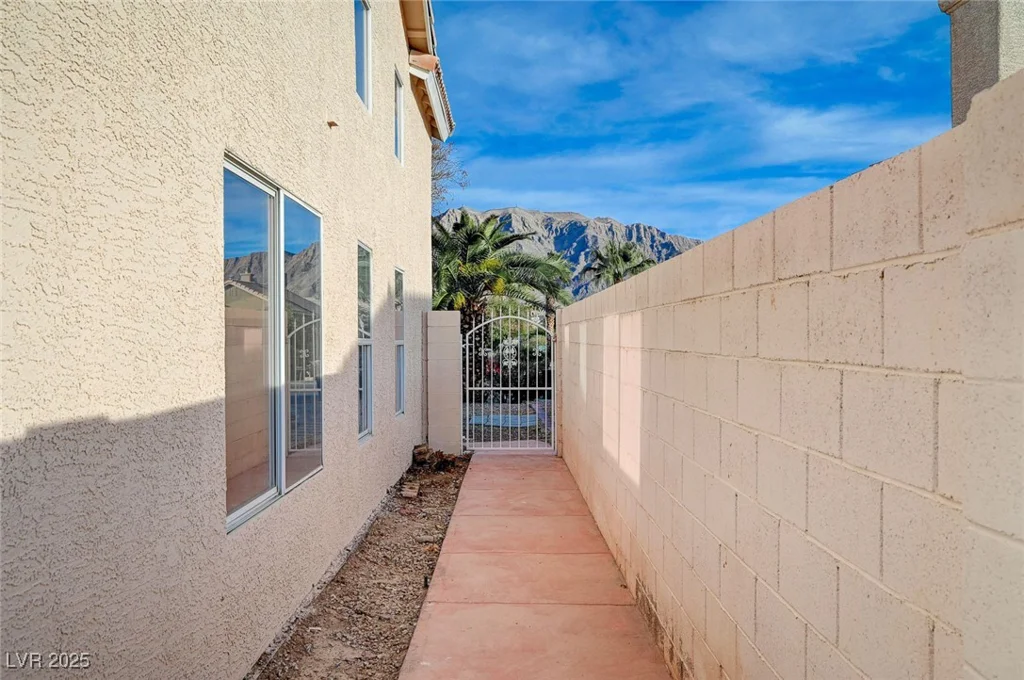 1565 Pasture, Las Vegas, NV 89110