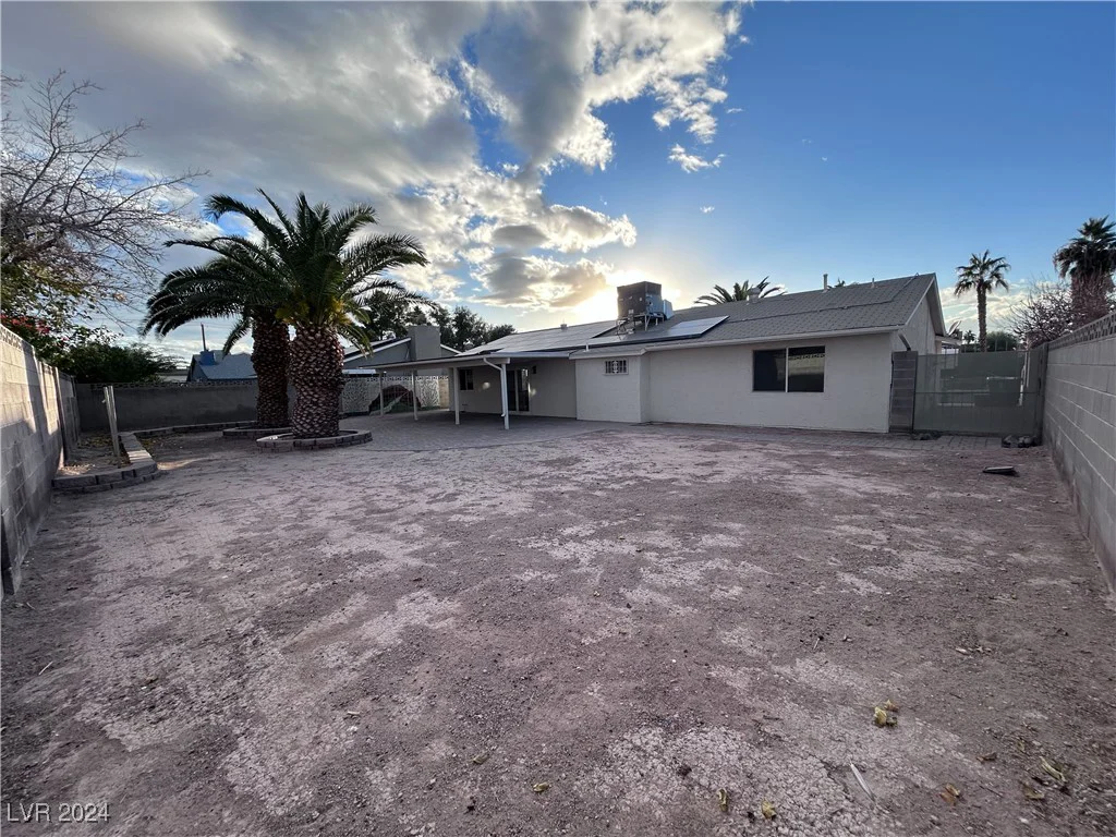 1240 Linn, Las Vegas, NV 89110
