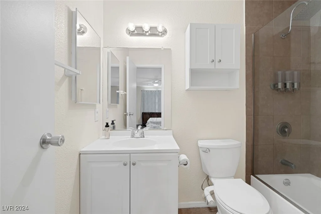 5975 Via Capri, Las Vegas, NV 89122