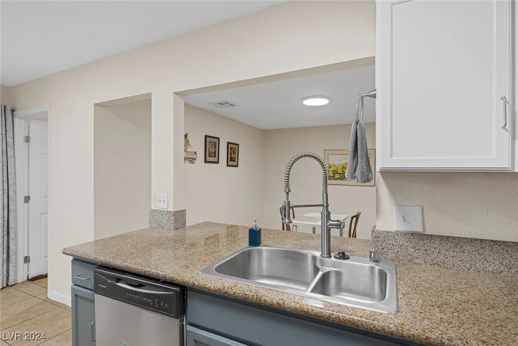 5975 Via Capri, Las Vegas, NV 89122