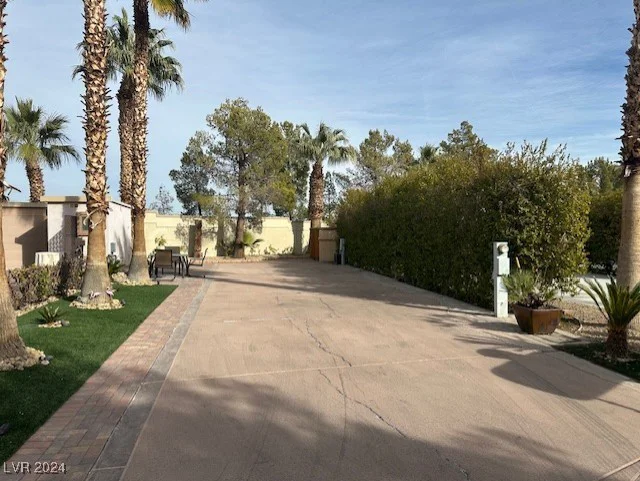 8175 Arville, Las Vegas, NV 89139