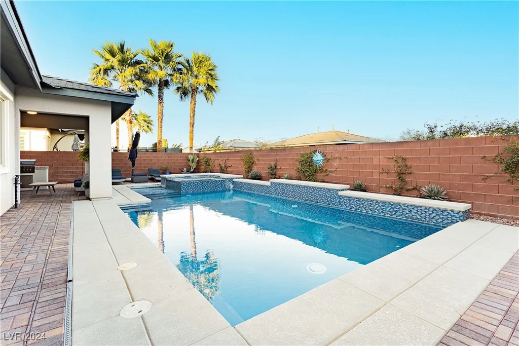 5864 Sky Ridge Falls, Las Vegas, NV 89135