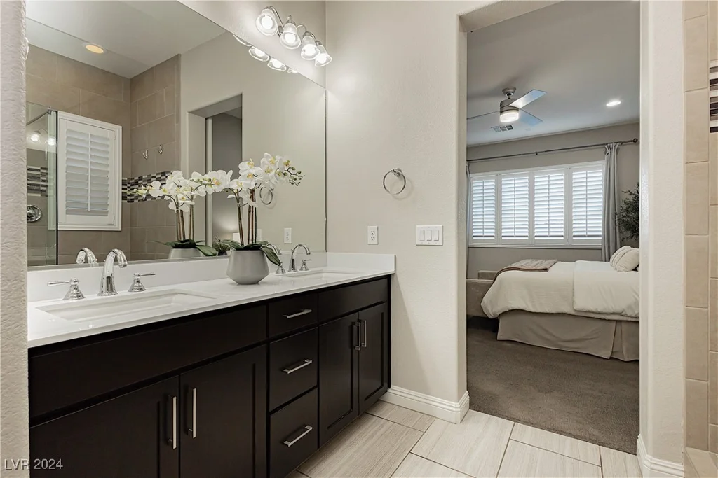 5864 Sky Ridge Falls, Las Vegas, NV 89135