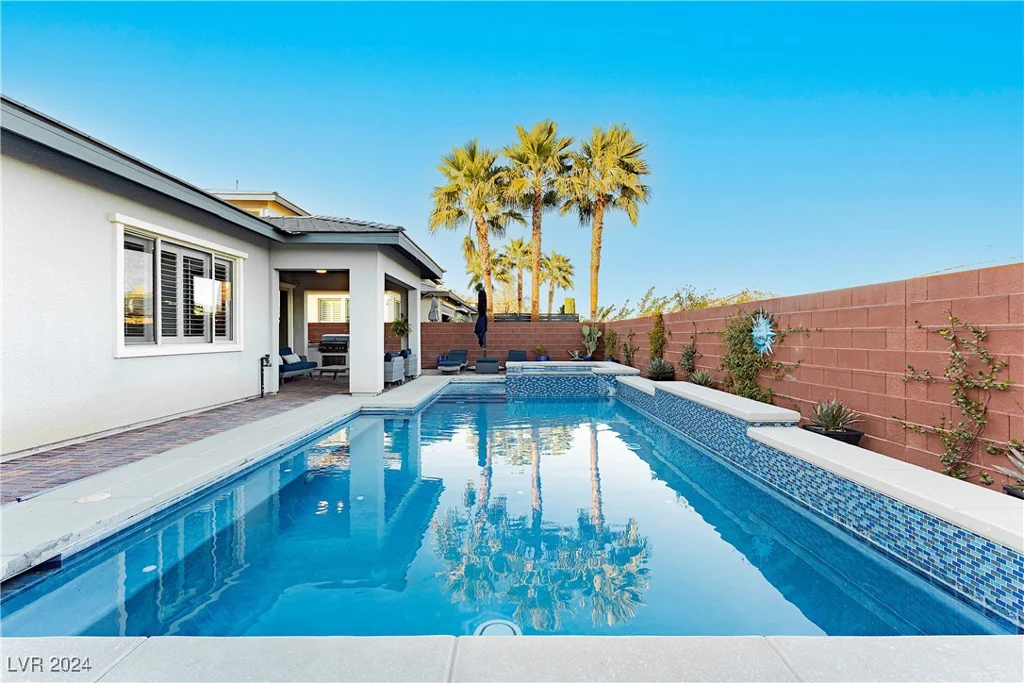 5864 Sky Ridge Falls, Las Vegas, NV 89135