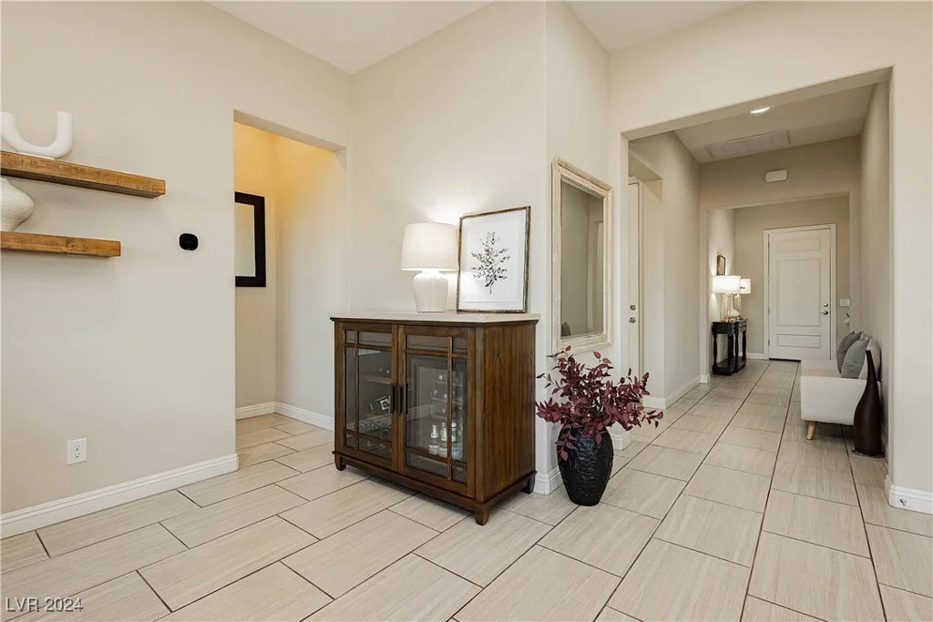 5864 Sky Ridge Falls, Las Vegas, NV 89135