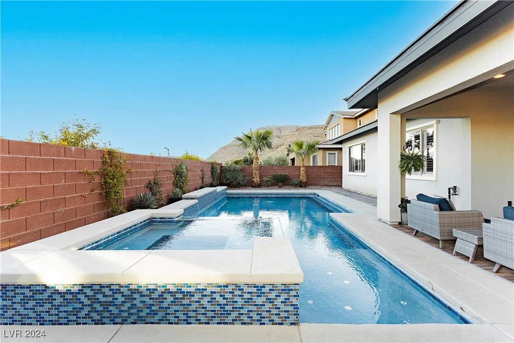 5864 Sky Ridge Falls, Las Vegas, NV 89135