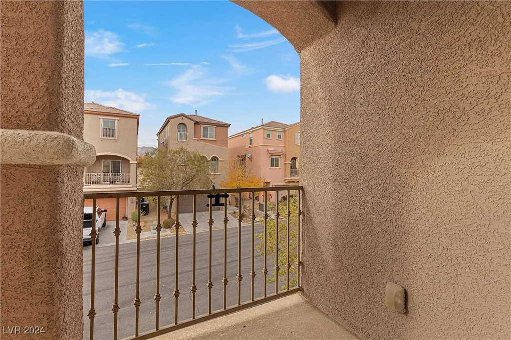 6648 Weeping Pine, Las Vegas, NV 89149