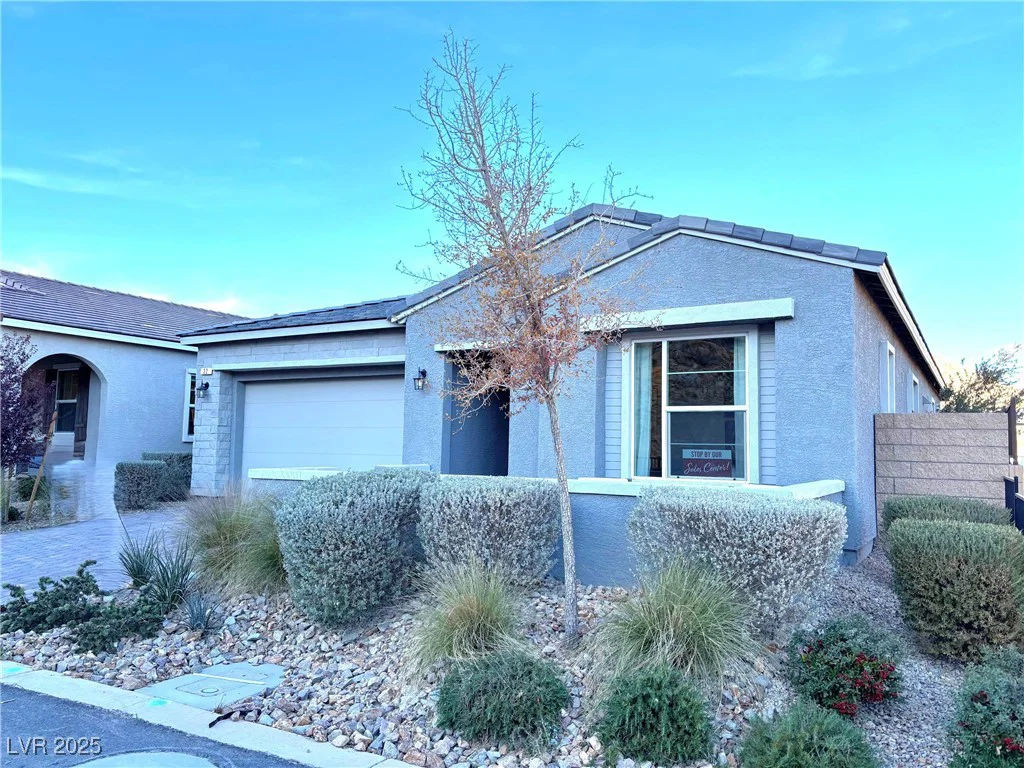32 Honeymoon, Henderson, NV 89011