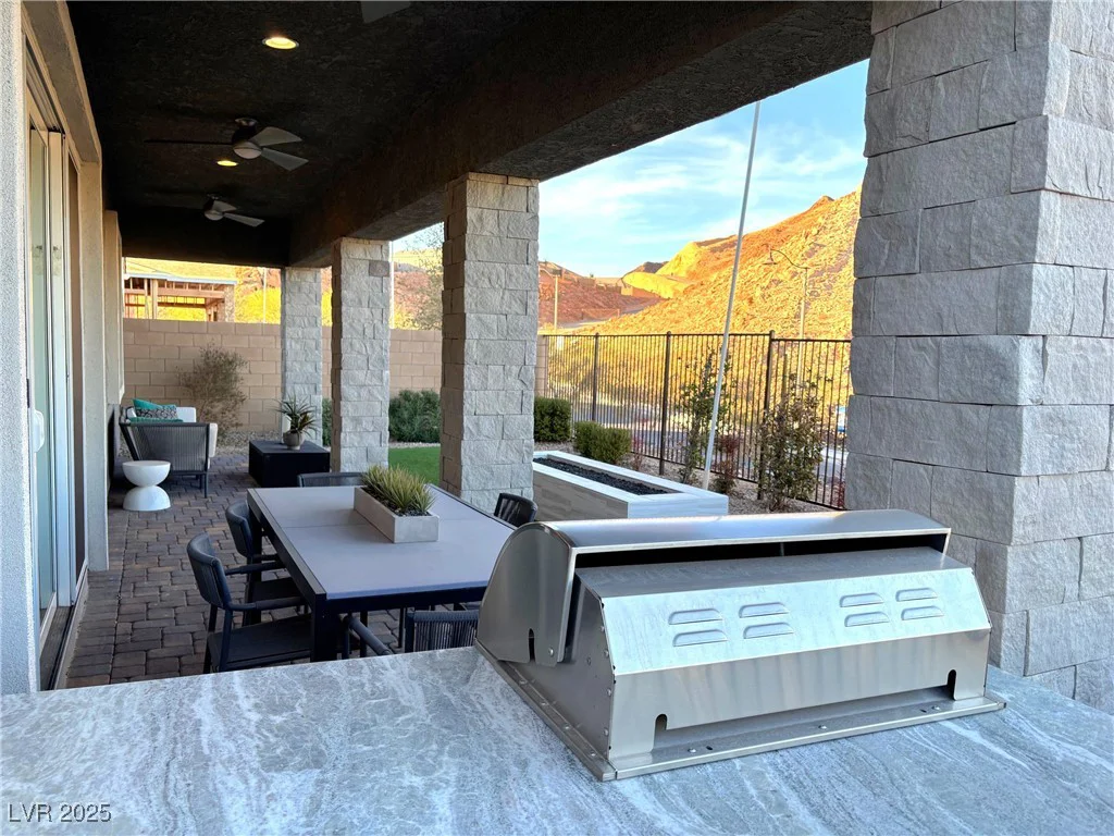 32 Honeymoon, Henderson, NV 89011