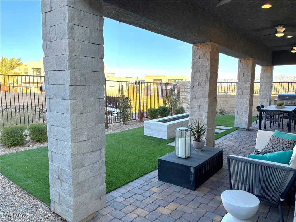 32 Honeymoon, Henderson, NV 89011