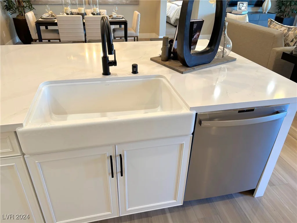 36 Honeymoon, Henderson, NV 89011