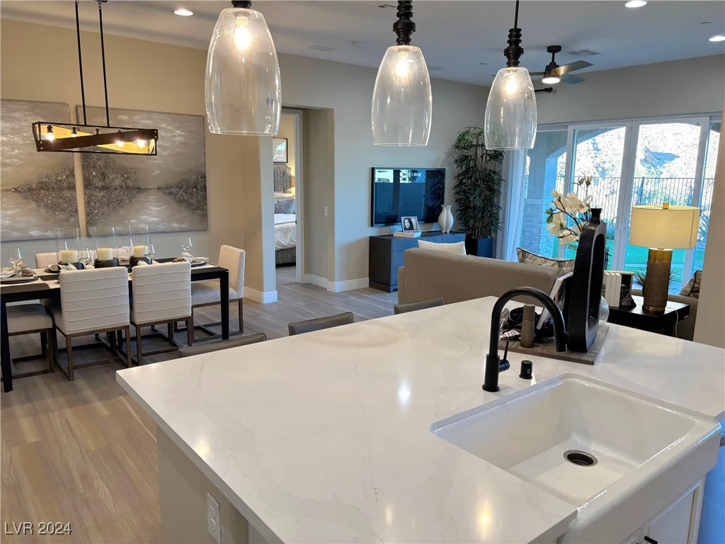 36 Honeymoon, Henderson, NV 89011