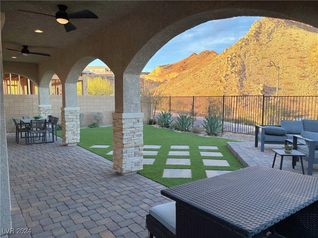 36 Honeymoon, Henderson, NV 89011