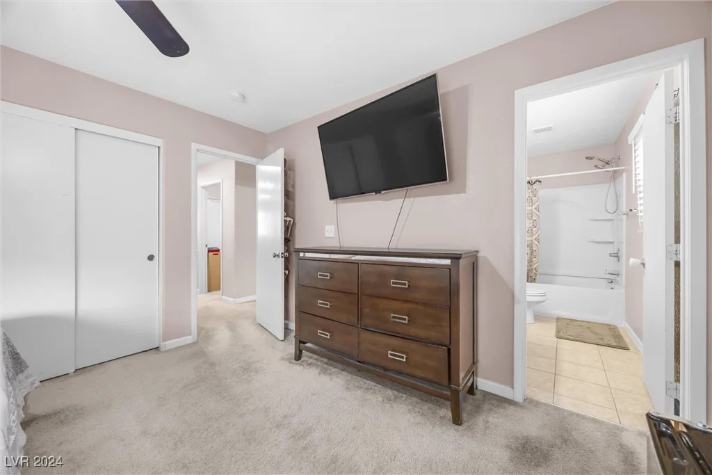 499 Warminster, Las Vegas, NV 89178