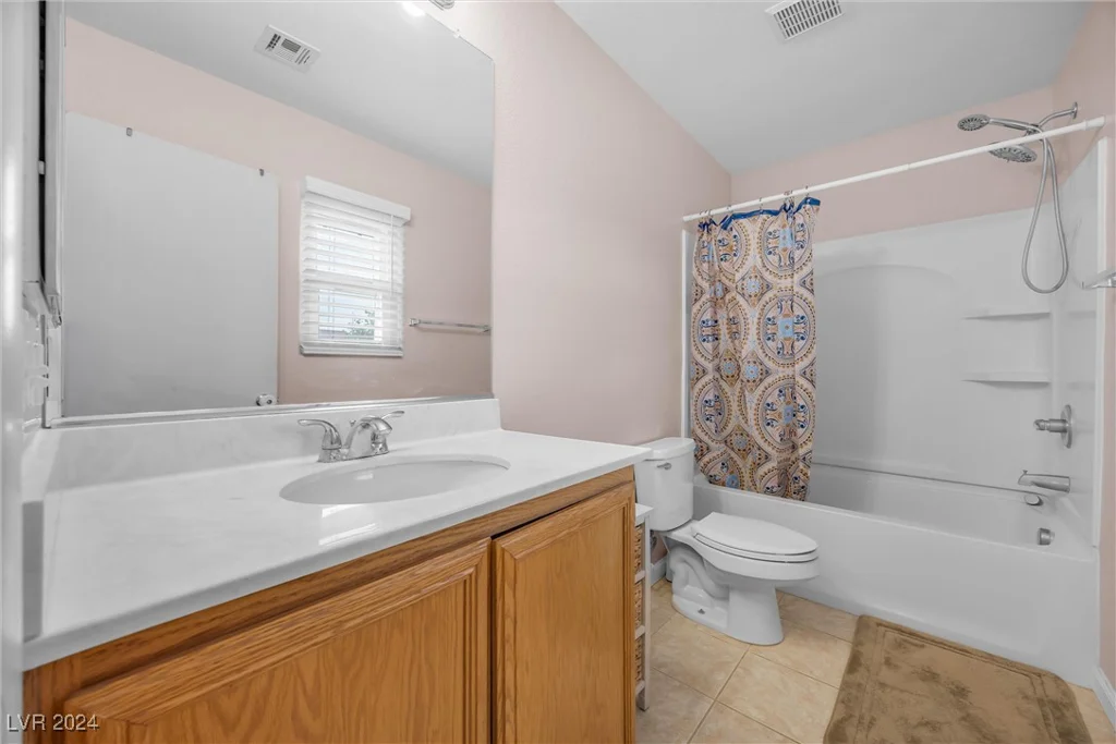 499 Warminster, Las Vegas, NV 89178