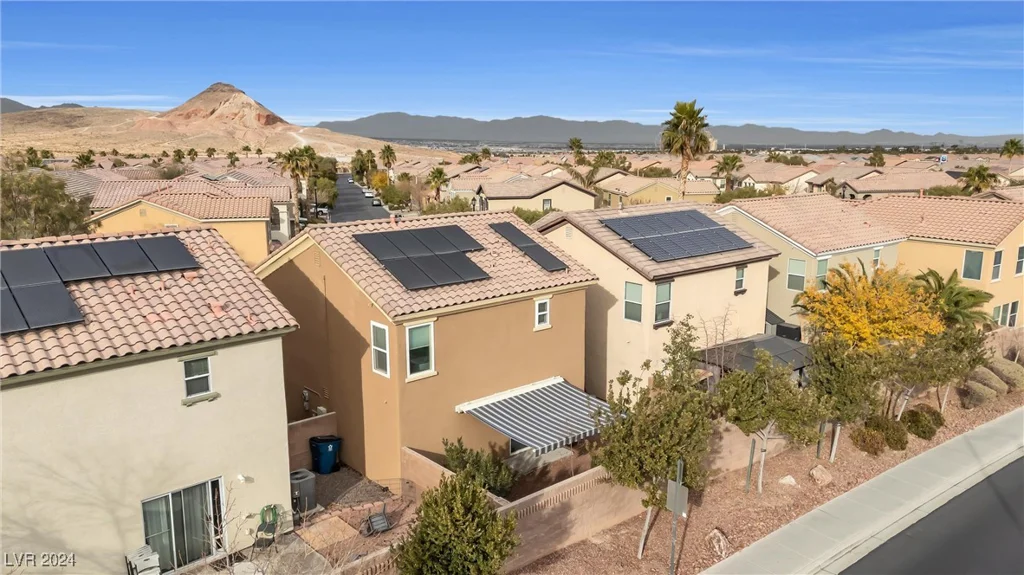 499 Warminster, Las Vegas, NV 89178