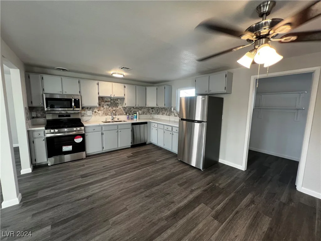 1000 Hart, Las Vegas, NV 89106